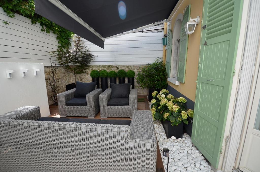 Le Jardin De Rochegrosse Bed & Breakfast Париж Екстериор снимка